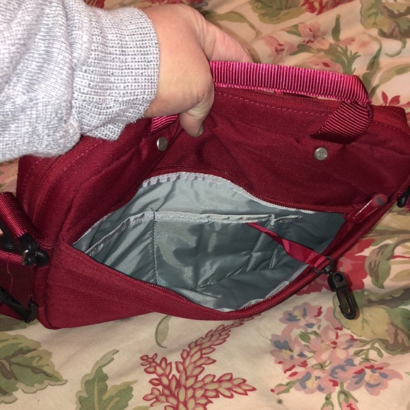 STM SWIFT Small Laptop Shoulder Bag Super-Plush Red & Gray Adjustable $69 NEW - Picture 11 of 16